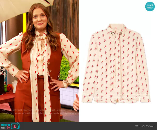 Chloe Printed pussy-bow silk-crepe blouse worn by Drew Barrymore on The Drew Barrymore Show