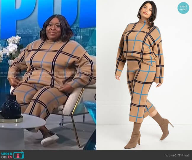 Eloquii Mock Neck Windowpane Plaid Sweater worn by Loni Love on E! News