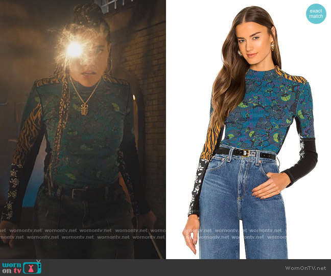 Free People Meadow Mix Tee worn by Mikaela Danso (Lucy Barrett) on Charmed