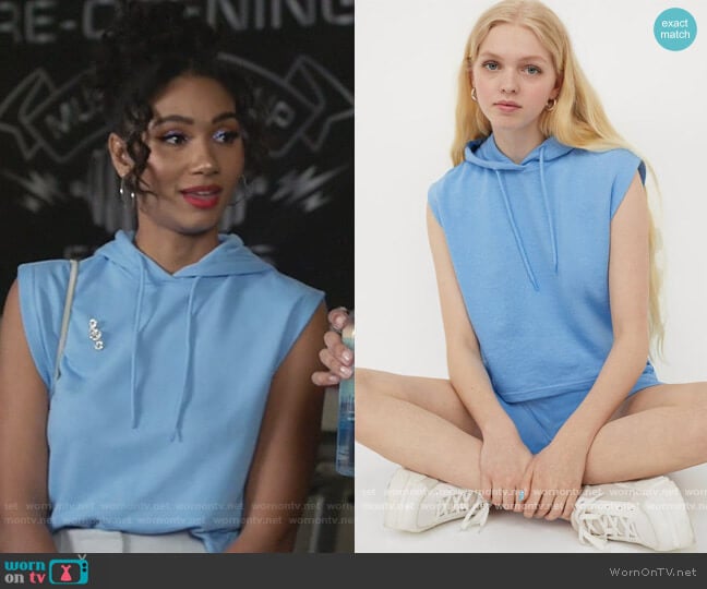 H&M Sleeveless Hoodie worn by Layla Keating (Greta Onieogou) on All American