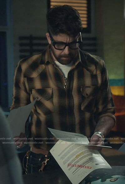 Harry’s plaid shirt on The Equalizer