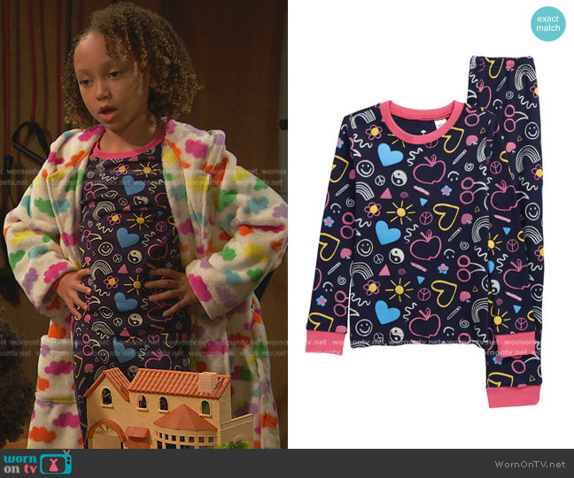 Tucker + Tate Glow in the Dark Fitted Two-Piece Pajamas worn by Alice Baxter (Mykal-Michelle Harris) on Ravens Home