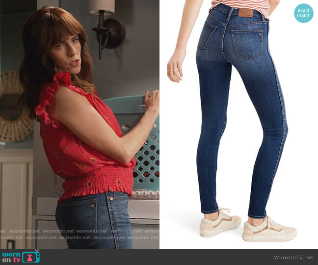 Madewell 10-Inch High Rise Skinny Jeans worn by Marina (Karla Souza) on Home Economics