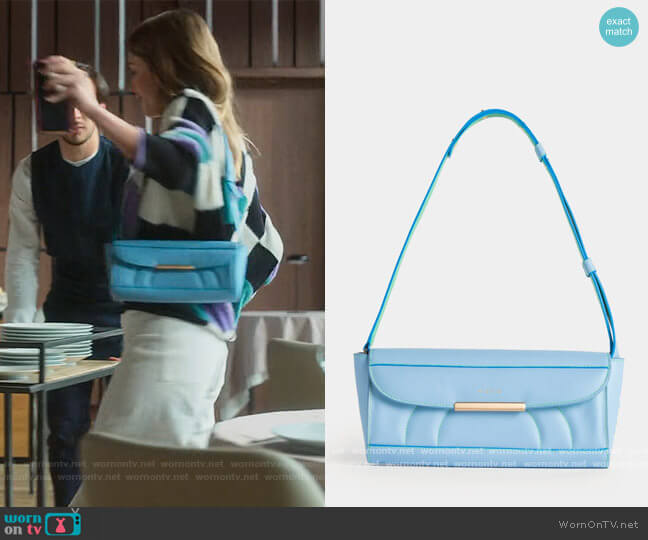 Mietis Blossom Blue Bag worn by Cayetana Grajera Pando (Georgina Amoros) on Elite