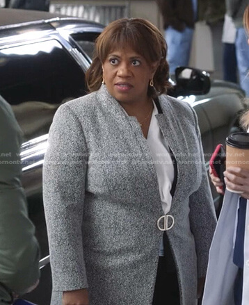 Miranda’s grey coat on Greys Anatomy