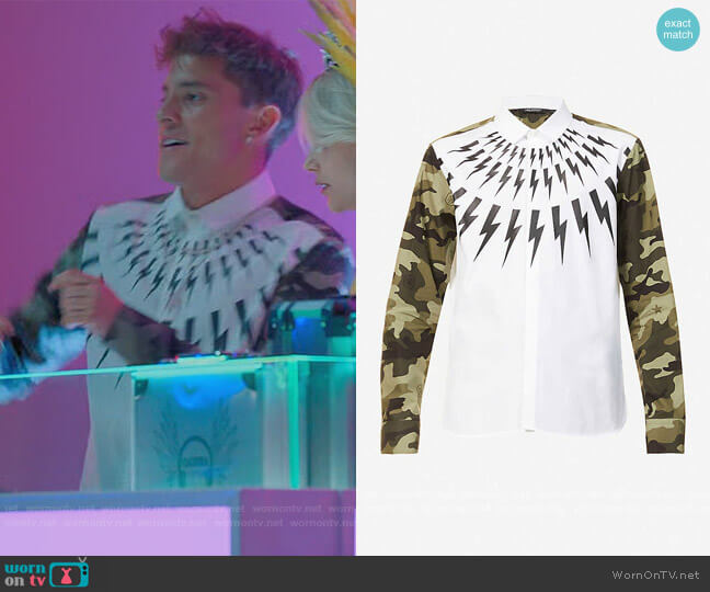 Neil Barrett Fair Isle Bolt and camo-print cotton-poplin shirt worn by Iván Carvalho (André Lamoglia) on Elite