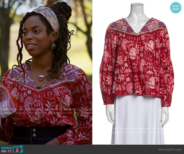 Rachel Zoe Floral Print V-neck Blouse worn by Denise (Sasheer Zamata) on Home Economics