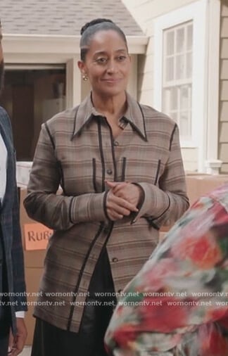 Rainbow’s brown contrast trim shirt on Black-ish