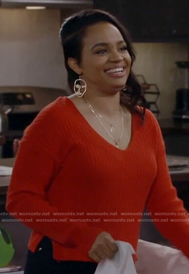 Randi’s red v-neck sweater on Call Me Kat