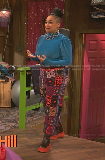 Raven’s blue velvet top and crochet pants on Ravens Home