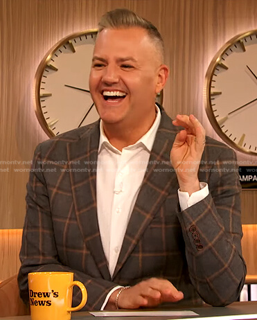 Ross’s gray check blazer on The Drew Barrymore Show