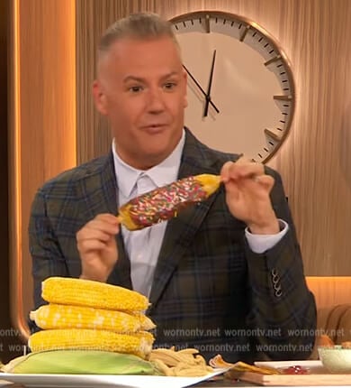 Ross Mathews’ plaid blazer on The Drew Barrymore Show