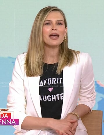Sara Foster’s black graphic print tee and white blazer on Today