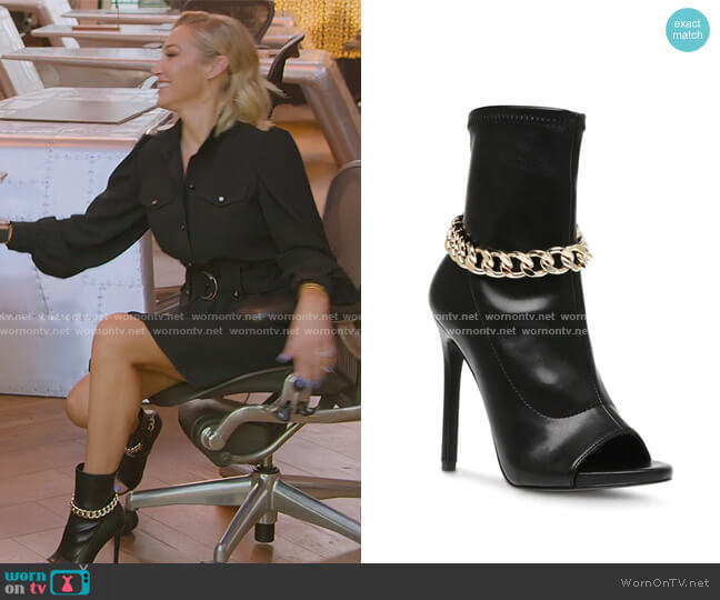 Steve Madden Elettra -C Boots worn by Mary Fitzgerald on Selling Sunset