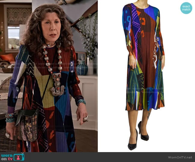 Vanite Couture Print Pleated Dress worn by Frankie (Lily Tomlin) on Grace and Frankie