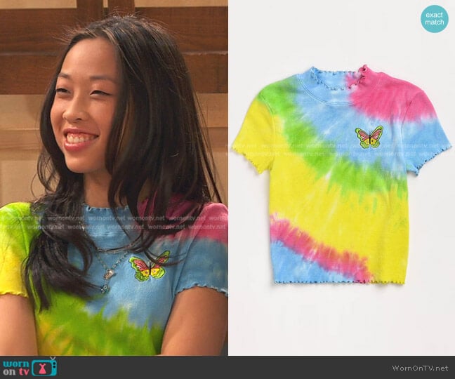 A-Lab Curly Butterfly Rainbow Tie Dye T-Shirt worn by Ivy (Emmy Liu-Wang) on Ravens Home
