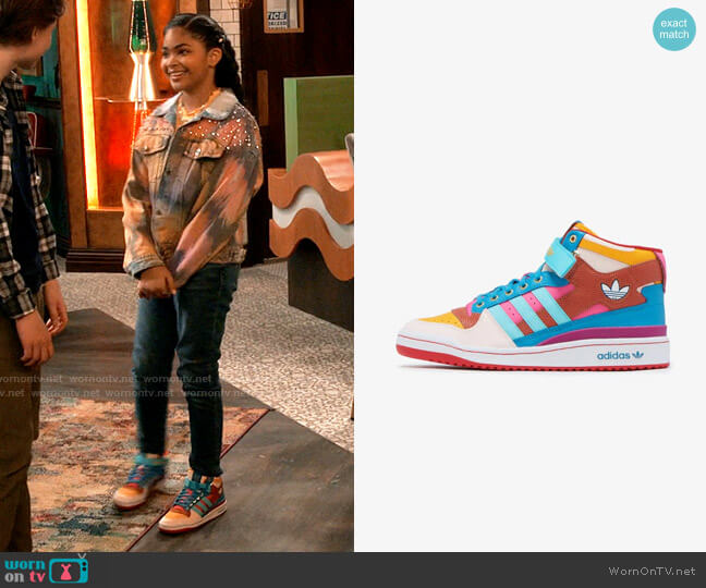 Adidas Forum Mid Sneakers in Team College Gold/Pulse Aqua/Pink Tint worn by Millicent (Jaidyn Triplett) on iCarly