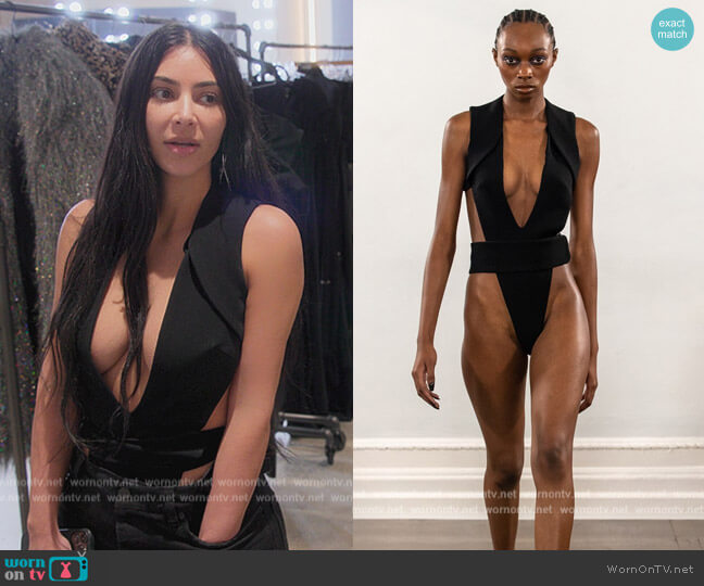Maximilian 2022 Spring / Summer Collection worn by Kim Kardashian (Kim Kardashian) on The Kardashians