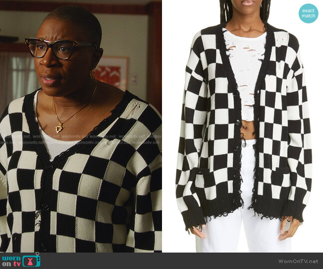 R13 Checkerboard Oversize Distressed Cotton Cardigan worn by Henrietta Wilson (Aisha Hinds) on 9-1-1