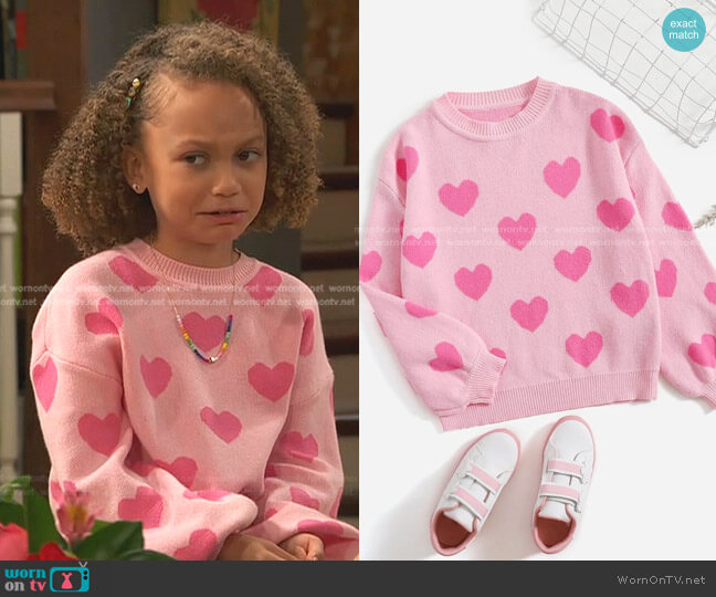 Shein Girls Heart Pattern Sweater worn by Alice Baxter (Mykal-Michelle Harris) on Ravens Home