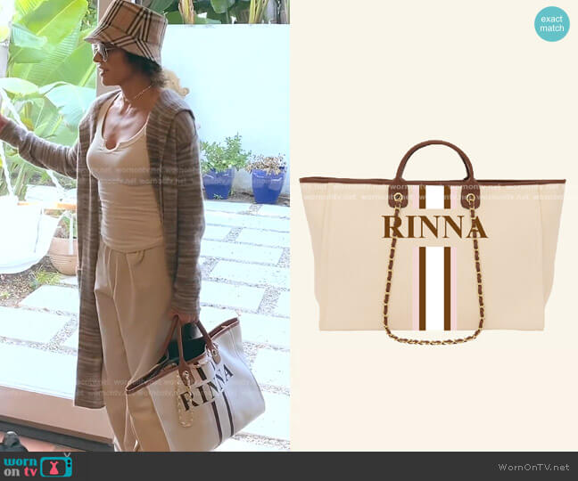 Lily and Bean The Lily Canvas Weekend Jumbo Bag worn by Lisa Rinna on The Real Housewives of Beverly Hills