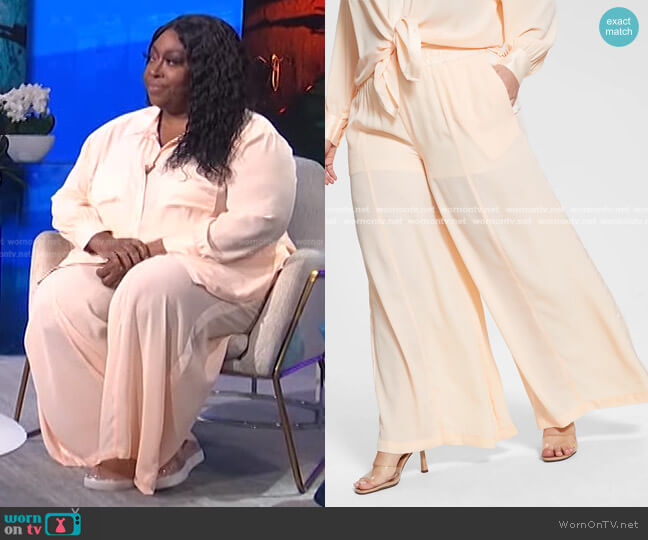Nina Parker Trendy Plus Size Satin-Trim Wide-Leg Pants worn by Loni Love on E! News