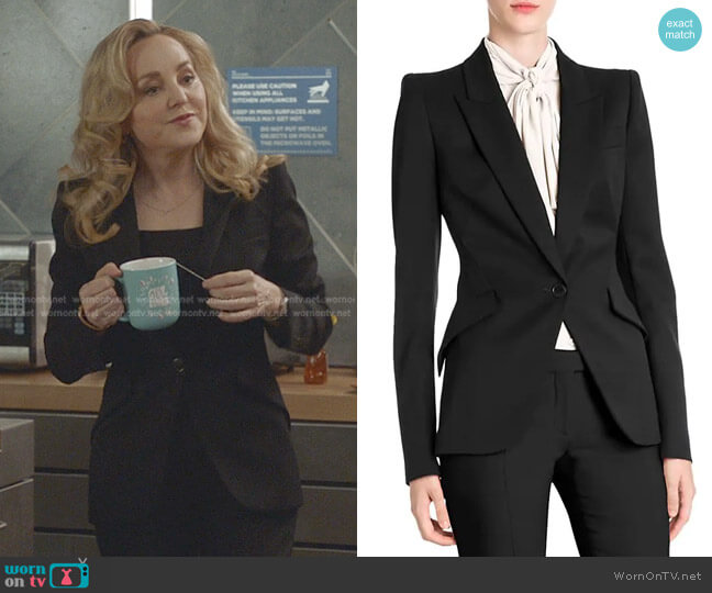 Alexander McQueen Leaf Crepe Blazer worn by Marissa Morgan (Geneva Carr) on Bull