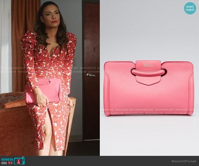 Alexander McQueen Heroine Clutch Bag worn by Cristal Jennings (Daniella Alonso) on Dynasty