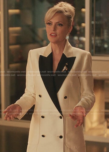 Alexis’s white tuxedo blazer dress on Dynasty