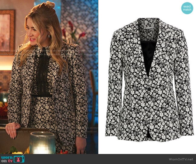 Alice + Olivia Macey Blazer worn by Amanda Carrington (Eliza Bennett) on Dynasty