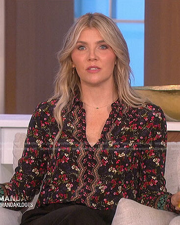 Amanda’s black floral print blouse on The Talk
