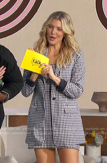 Amanda’s gingham check blazer and dress on The Talk