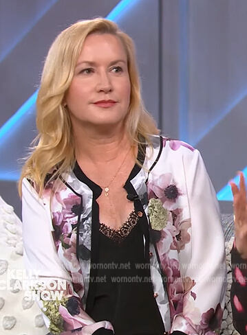 Angela Kinsey’s floral cardigan on The Kelly Clarkson Show