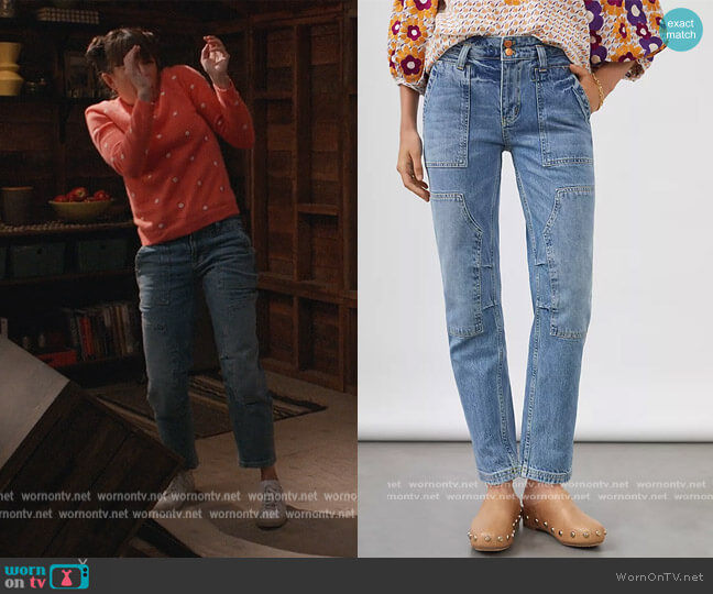 Pilcro The Wanderer Jeans worn by Marina (Karla Souza) on Home Economics