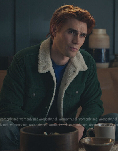 Archie’s green sherpa jacket on Riverdale