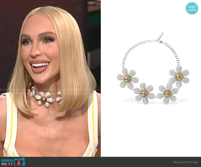Area Crystal Flower Necklace