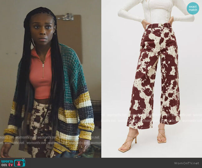 BDG High & Wide Jean - Cow Print worn by Naomi McDuffie (Kaci Walfall) on Naomi