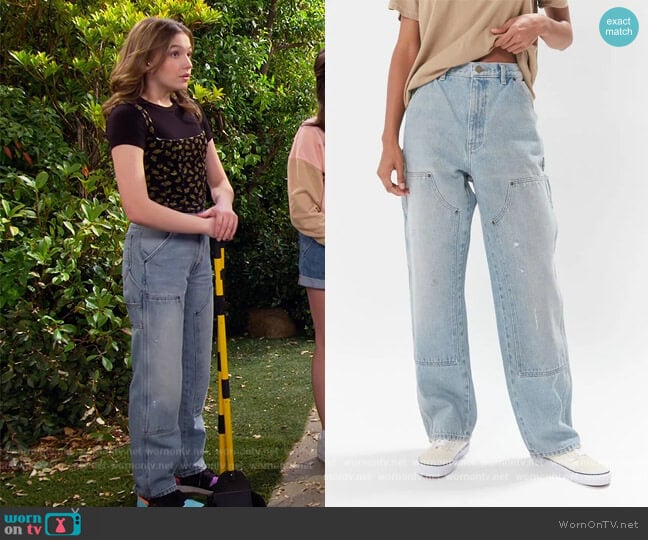 Urban Outfitters High Waisted Carpenter Jean worn by Presley (Jayden Bartels) on Side Hustle