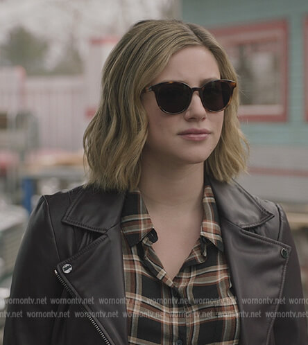 Betty’s black plaid shirt on Riverdale