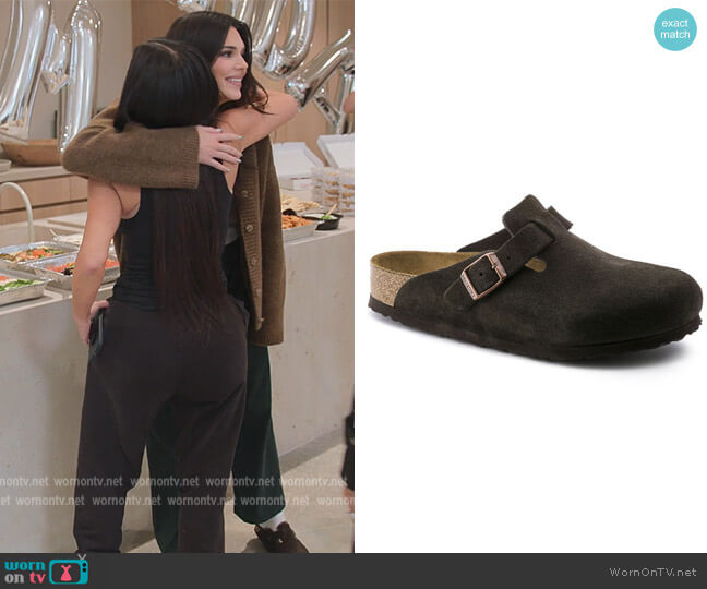 Birkenstock Boston Soft Footbed worn by Kendall Jenner (Kendall Jenner) on The Kardashians