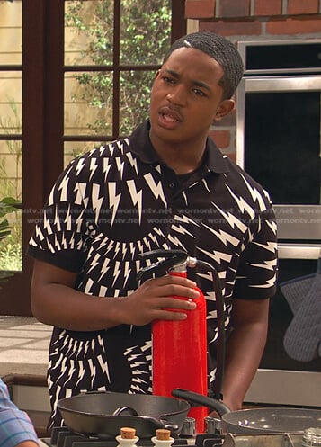 Booker’s black lightning bolt print polo shirt on Ravens Home