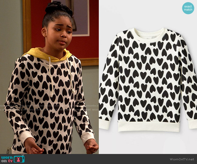 Cat & Jack Hearts Pullover worn by Millicent (Jaidyn Triplett) on iCarly