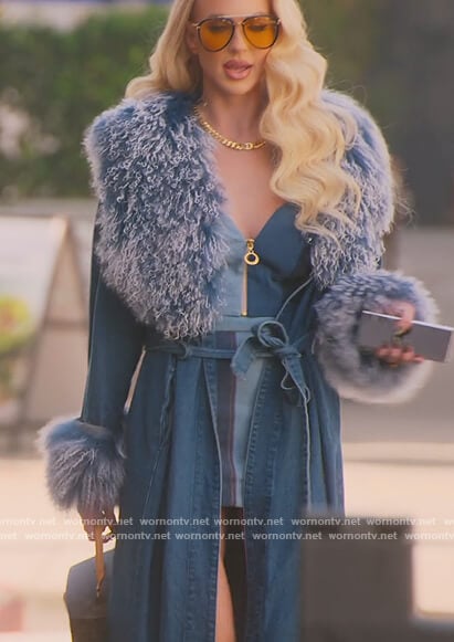 Christine’s black tinted sunglasses on Selling Sunset