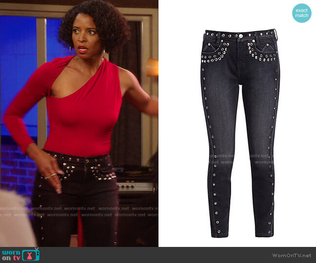 Current/Elliott The 7-Pocket High-Rise Stilleto Studded Ankle Jeans in Luminary worn by Wickie Roy (Renée Elise Goldsberry) on Girls5eva