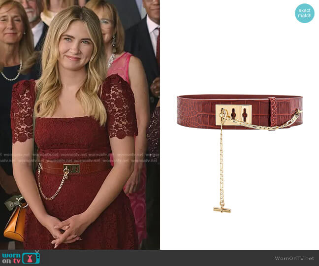 Frame Le Chain Lock Waist Belt worn by Amanda Carrington (Eliza Bennett) on Dynasty