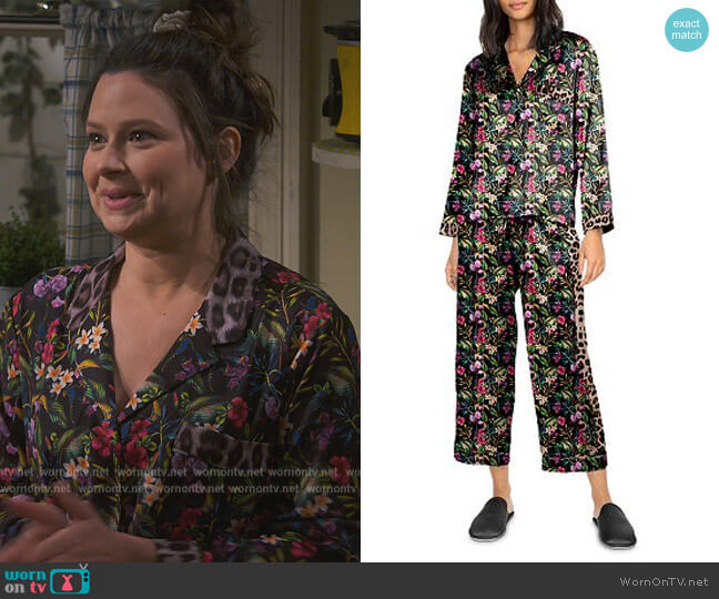 Generation Love Odessa Mixed Print Satin Pajama Set worn by Jen (Katie Lowes) on How We Roll
