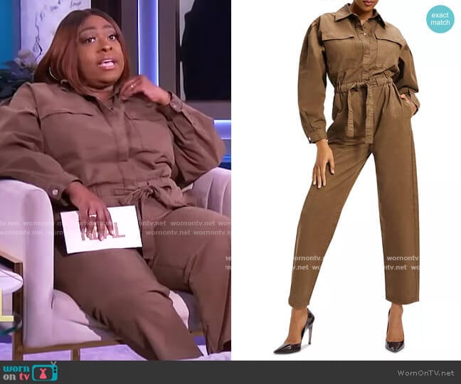 Good American Good Cinched Waist Jumpsuit worn by Loni Love on The Real