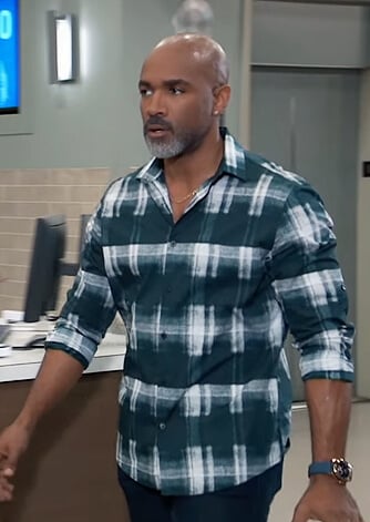 Curtis Ashford’s green plaid shirt on General Hospital