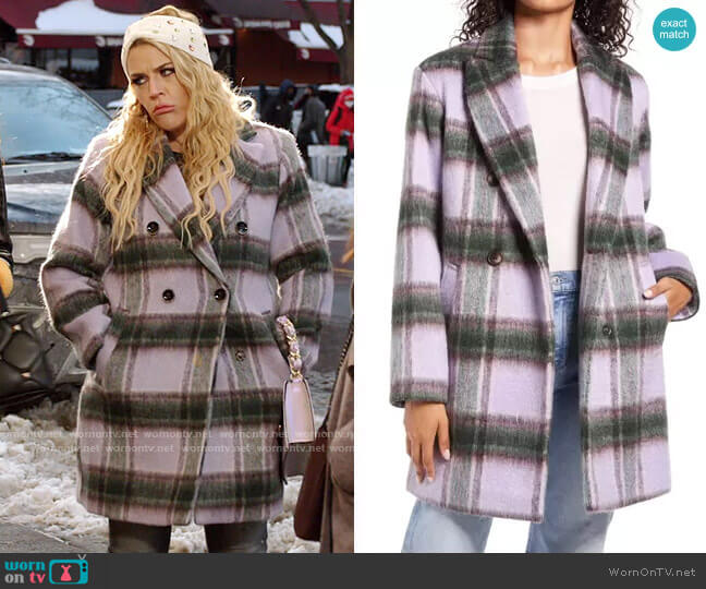 Halogen Plaid Brushed Coat worn by Summer Dutkowsky (Busy Philipps) on Girls5eva