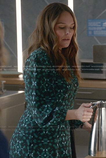 Izzy’s green printed dress on Bull